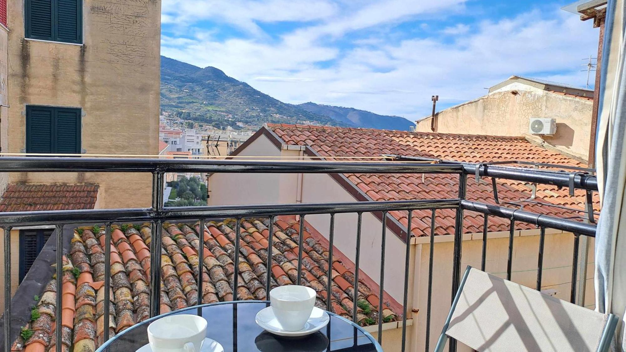 Sky Apartment By Casa In Mente Cefalu Exterior photo