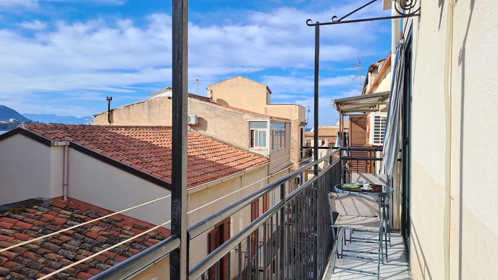 Sky Apartment By Casa In Mente Cefalu Exterior photo