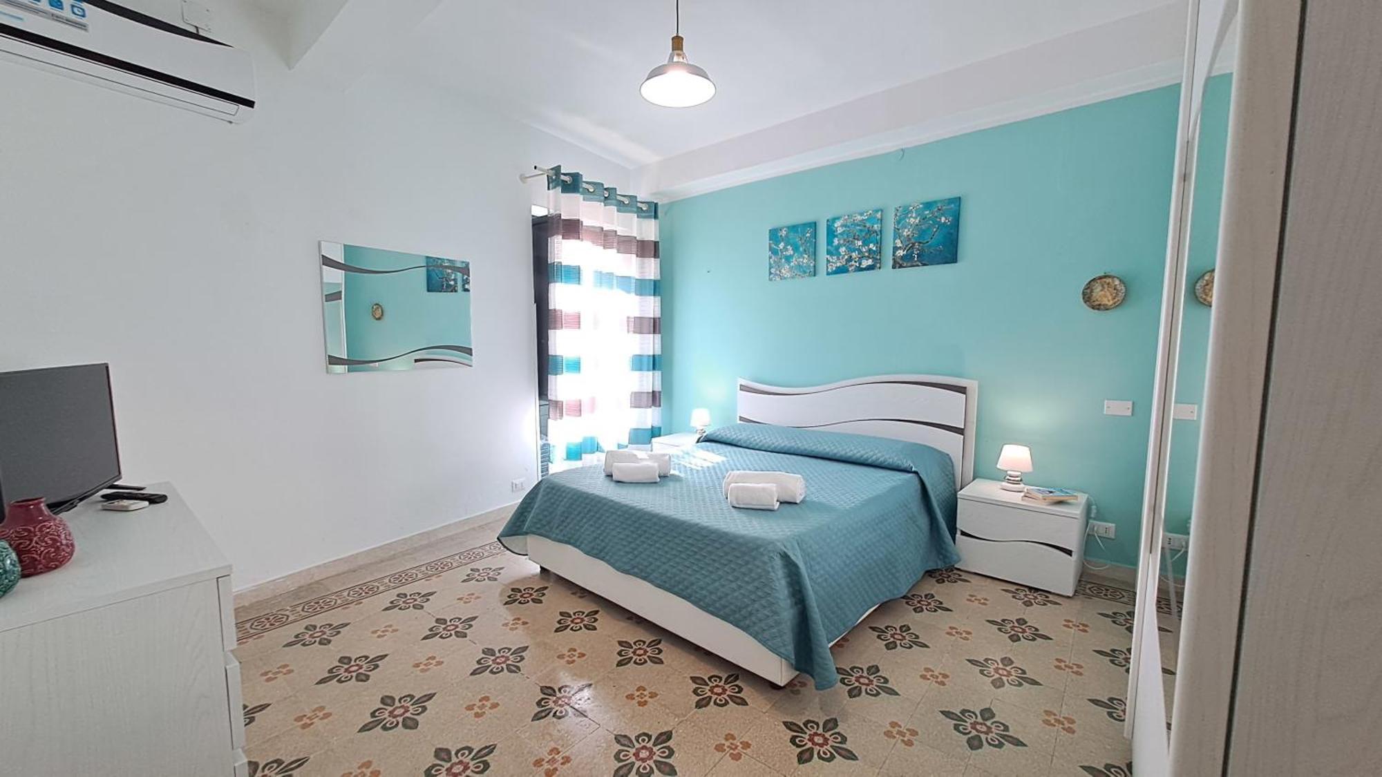 Sky Apartment By Casa In Mente Cefalu Exterior photo